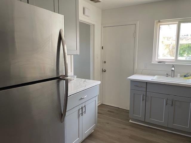 1832 Anamor St - Photo 4 of 10