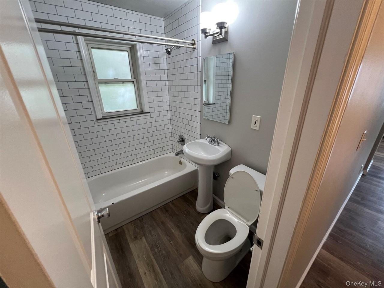 55 Carroll St #104 - Photo 7 of 9