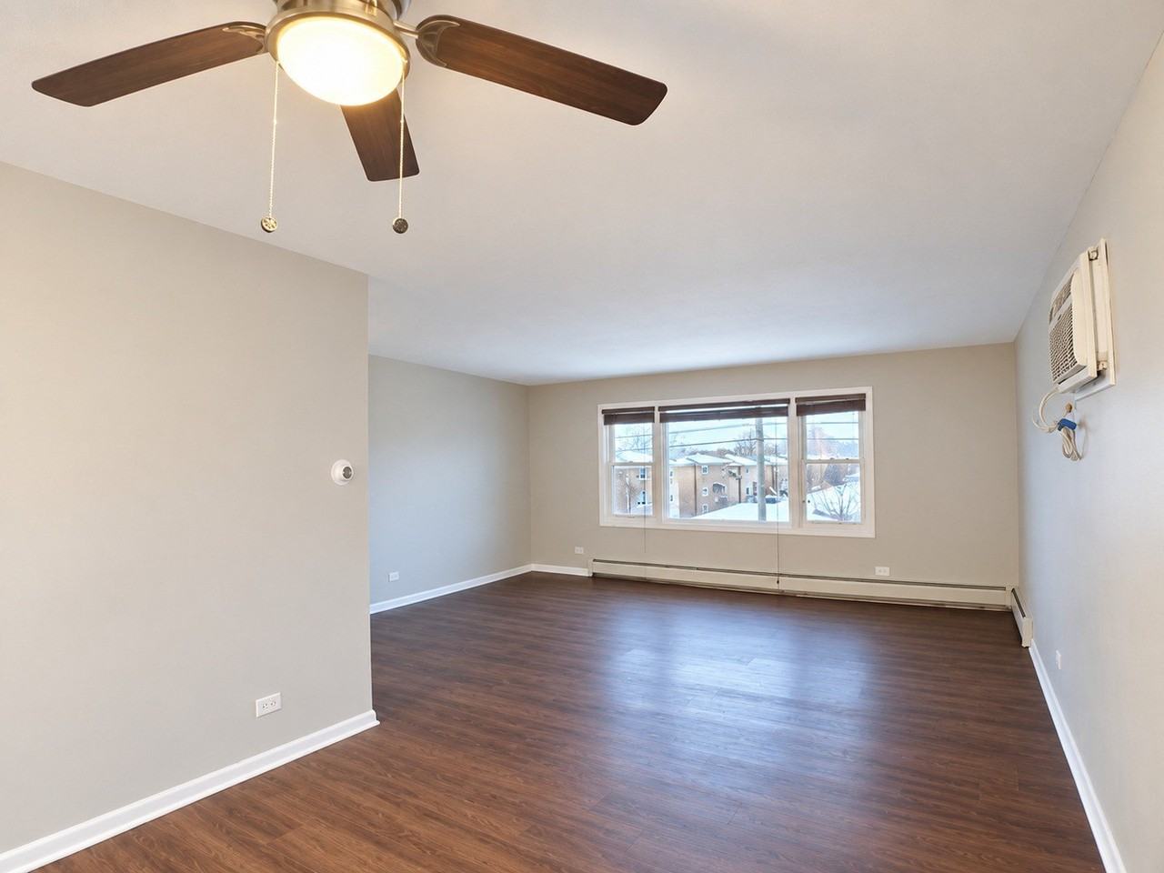 9109 Sahler Ave #3 - Photo 4 of 12