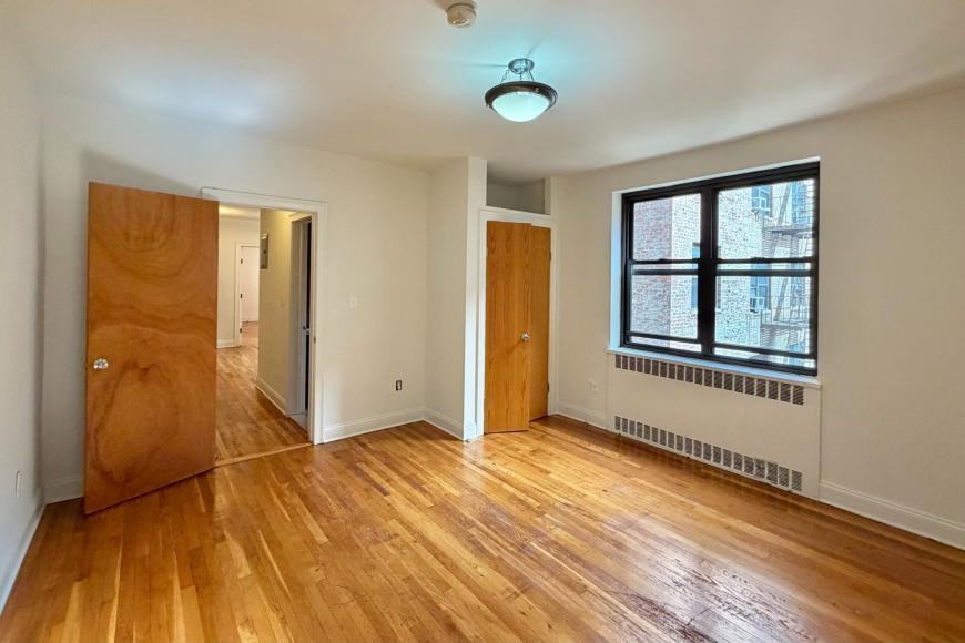 700 Fort Washington Ave - Photo 2 of 10