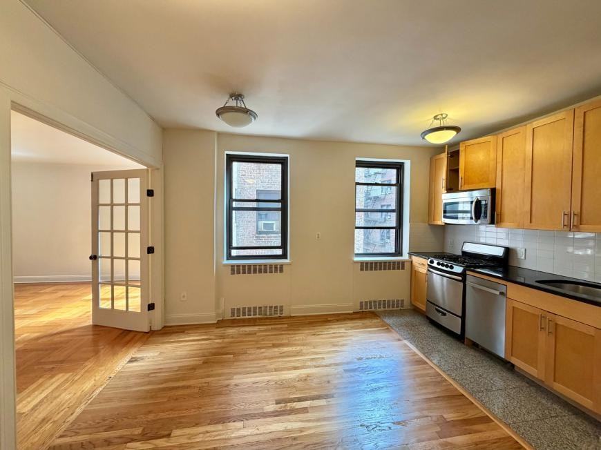 700 Fort Washington Ave - Photo 6 of 10