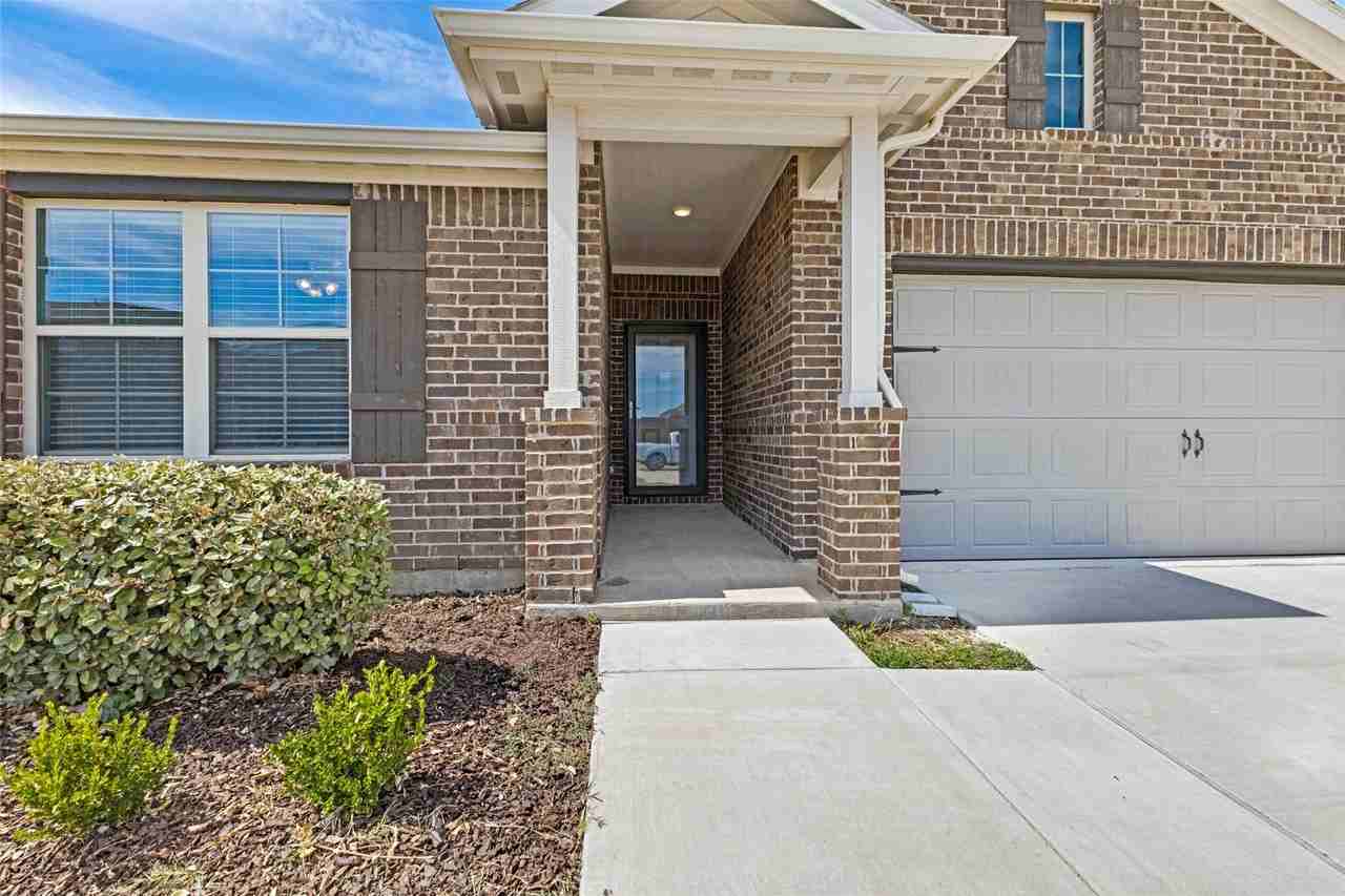5400 Agalinis Ave - Photo 3 of 25