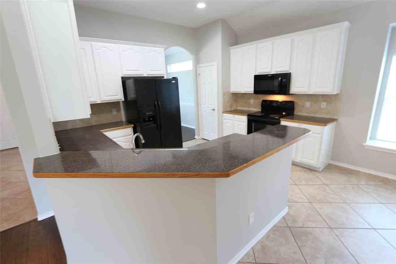 1534 Steamboat Trl - Photo 6 of 18