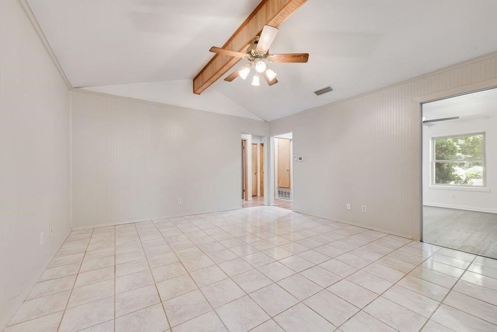 6536 Wakefield Rd - Photo 5 of 20