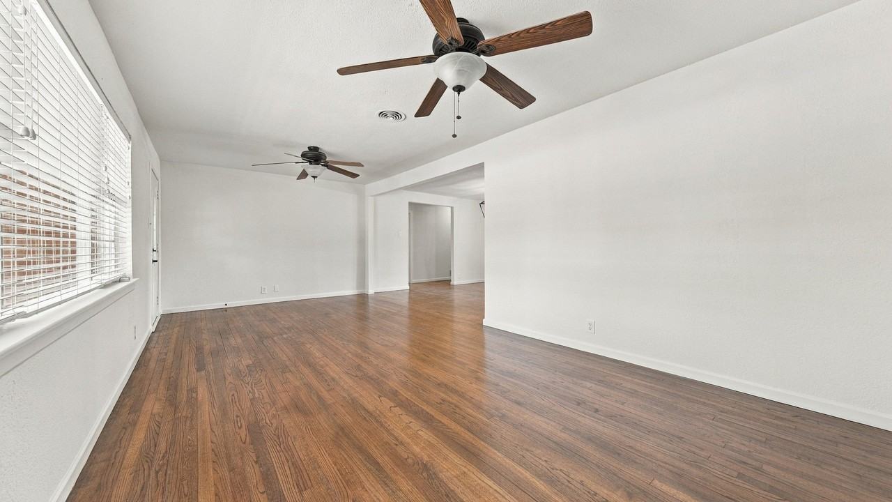 5412 Palmer Dr - Photo 3 of 39