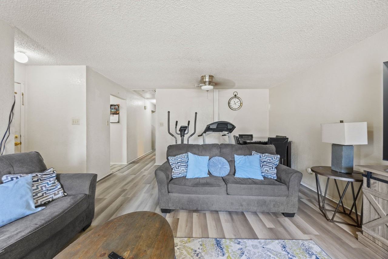 2514 Windy Pine Ln #2514 - Photo 2 of 24