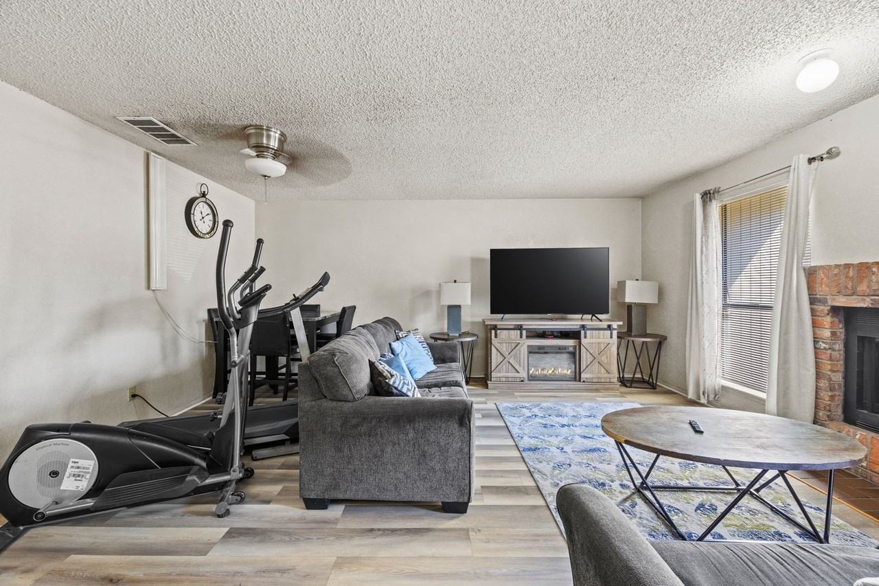 2514 Windy Pine Ln #2514 - Photo 3 of 24