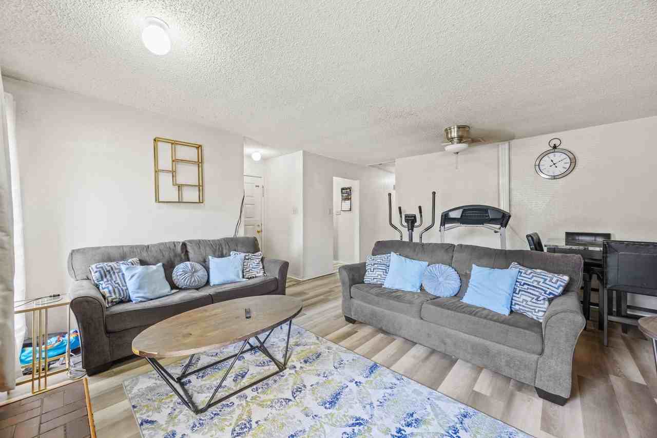 2514 Windy Pine Ln #2514 - Photo 4 of 24