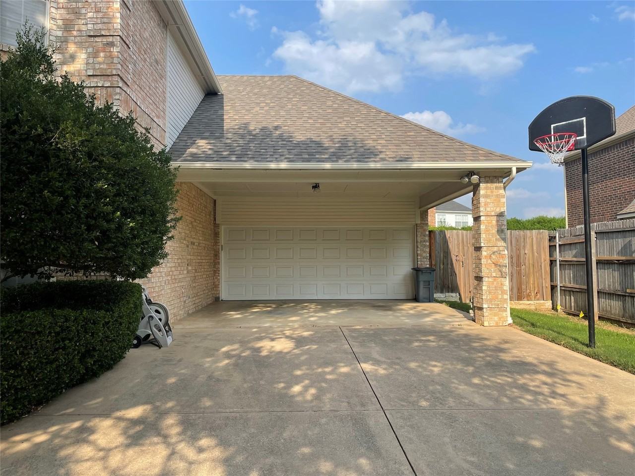 207 Bob O Link Dr - Photo 2 of 15