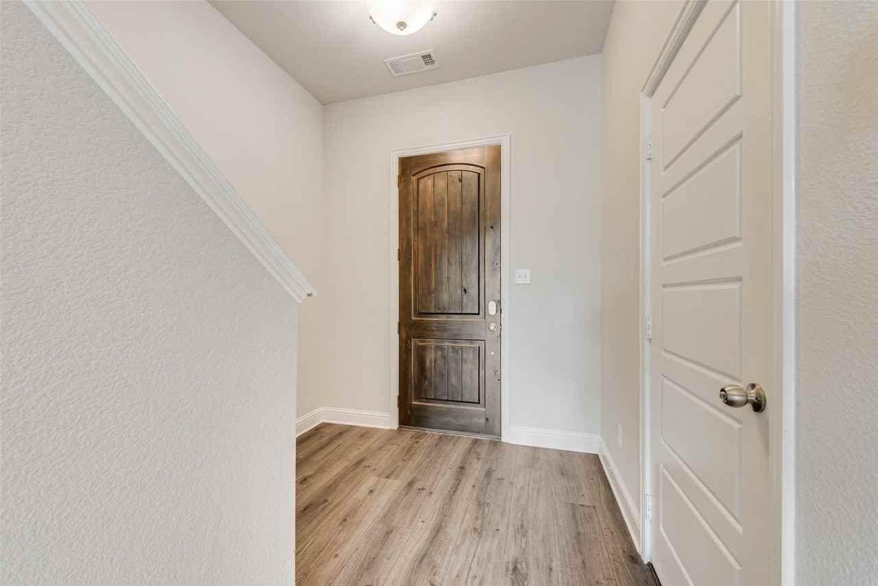 5407 Winged Foot Dr - Photo 3 of 21