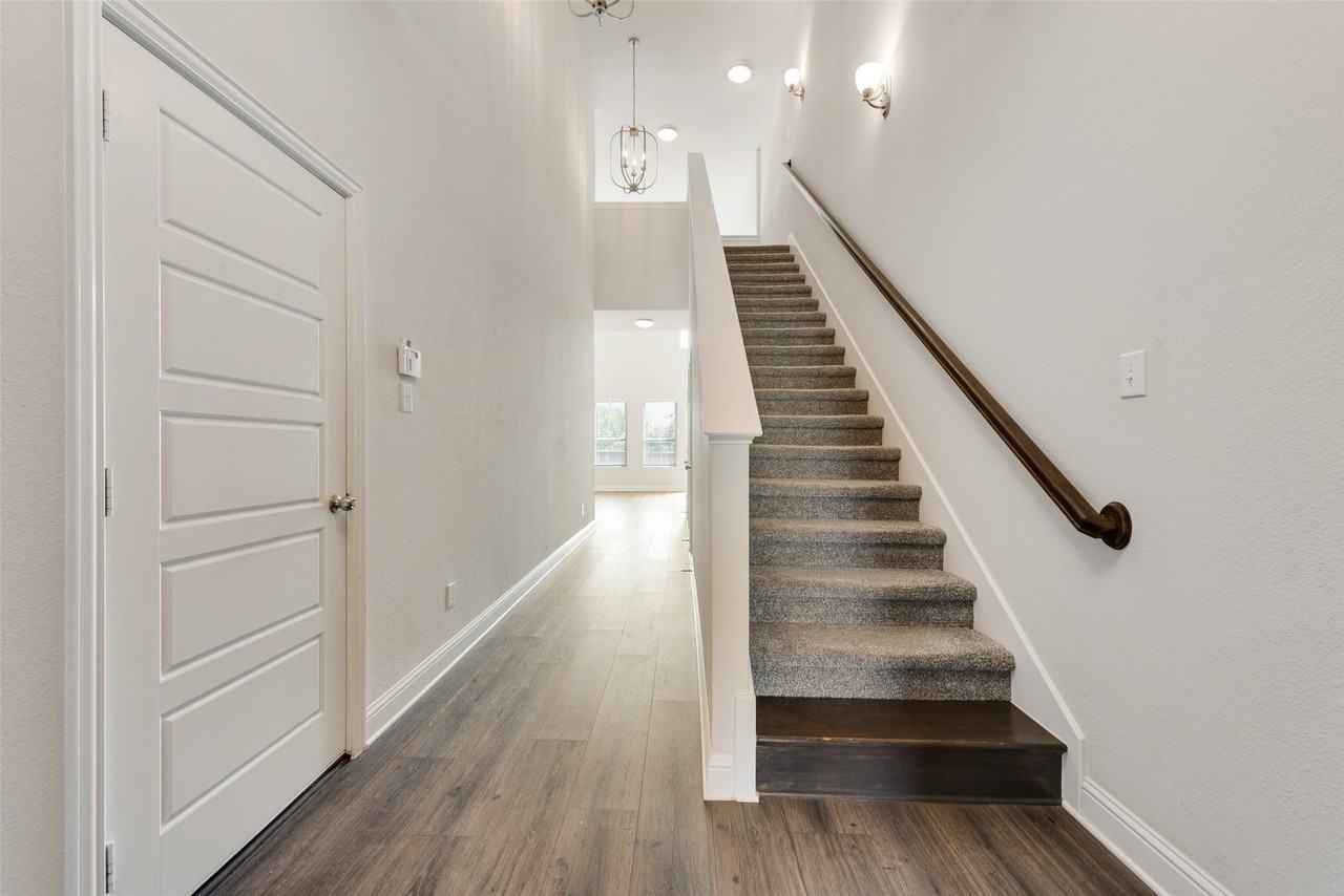 5407 Winged Foot Dr - Photo 4 of 21