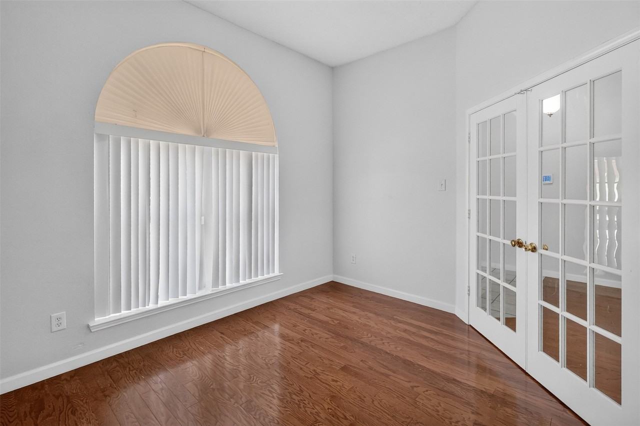 3526 Sedona Dr - Photo 2 of 28