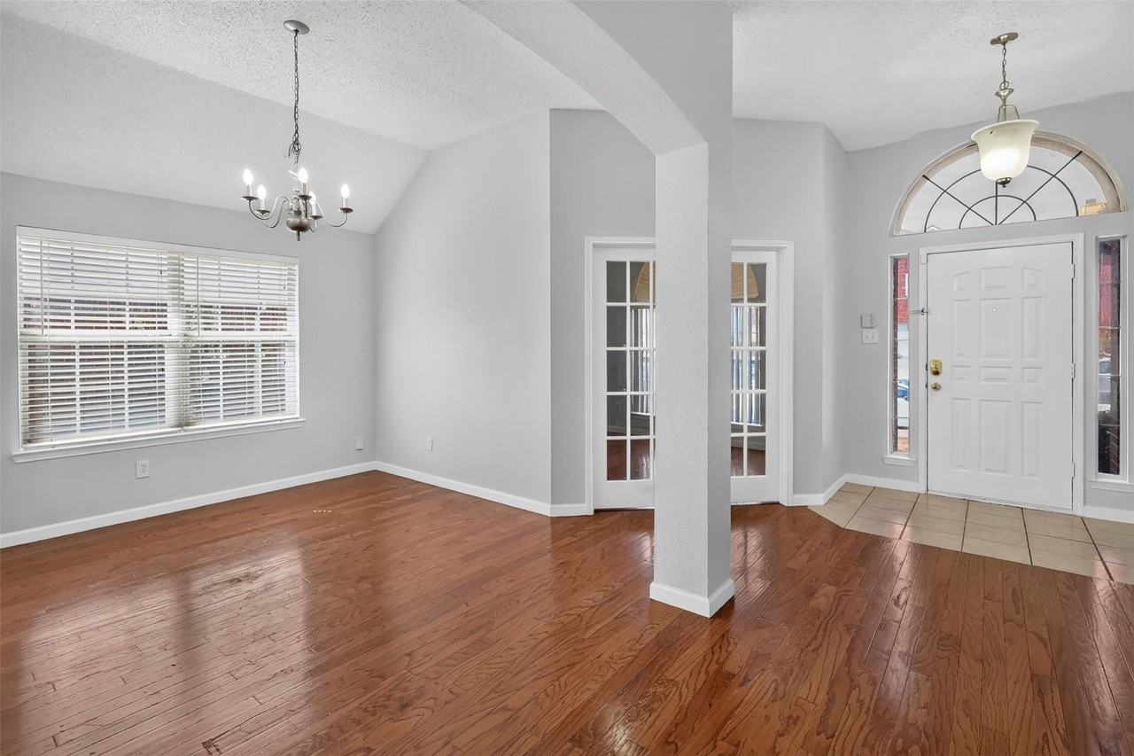 3526 Sedona Dr - Photo 3 of 28