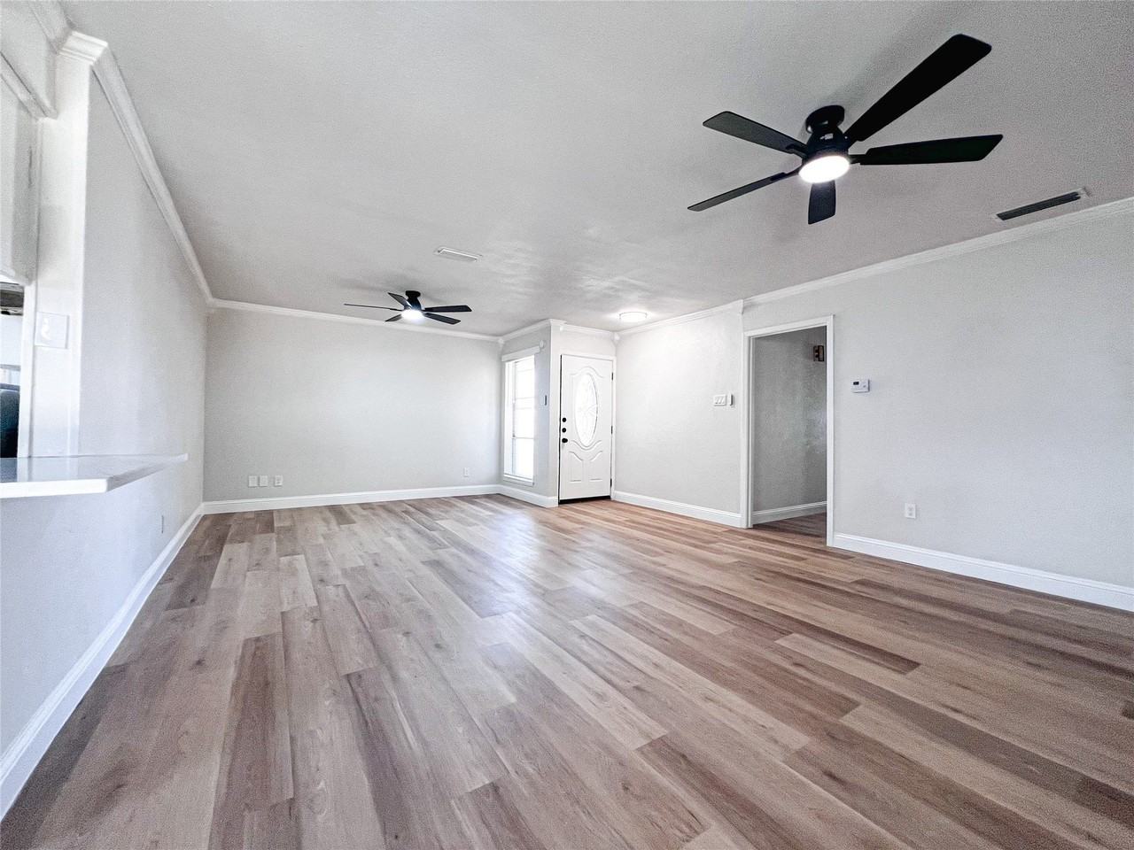 8945 Flicker Ln - Photo 5 of 26
