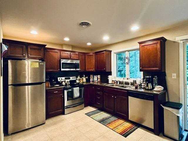 20 Mercer St #D - Photo 3 of 16