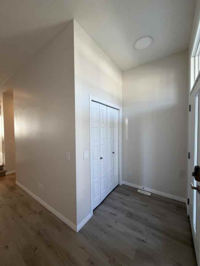 636 35 St Sw - Photo 3 of 10