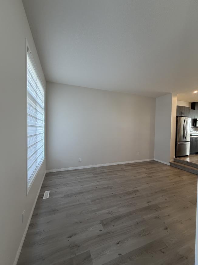 636 35 St Sw - Photo 4 of 10