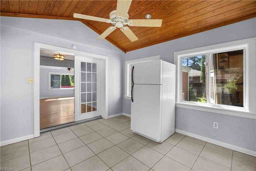 1204 Fontana Ave - Photo 4 of 40