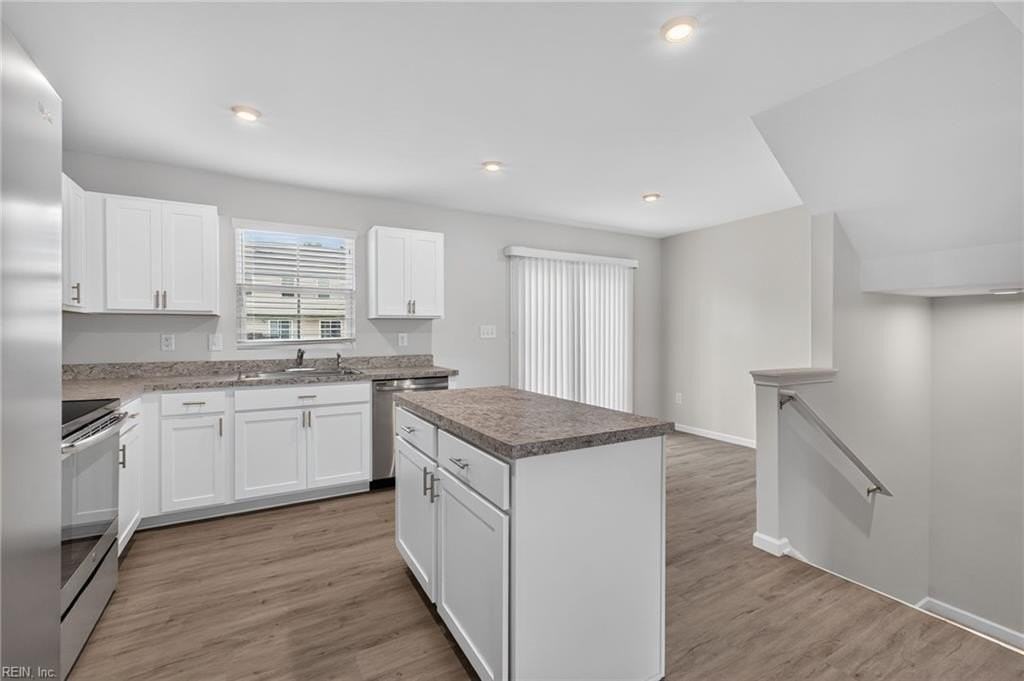 2027 Petersen Way - Photo 4 of 26