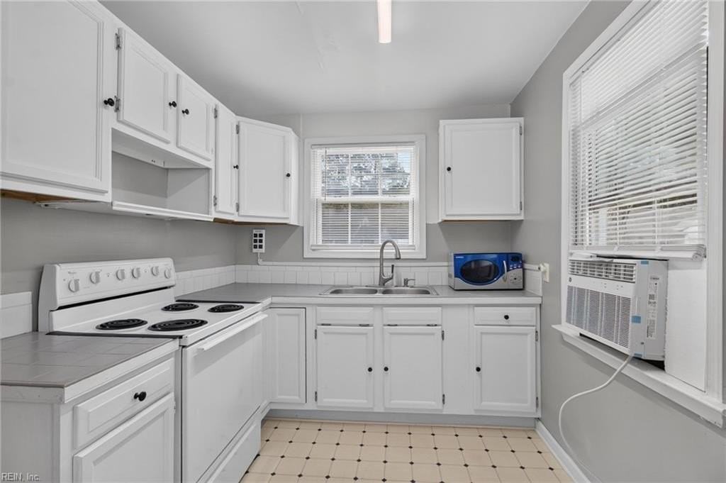 904 Delaware Ave - Photo 4 of 28