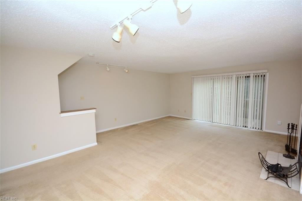 2218 Wood Ibis Way - Photo 7 of 38