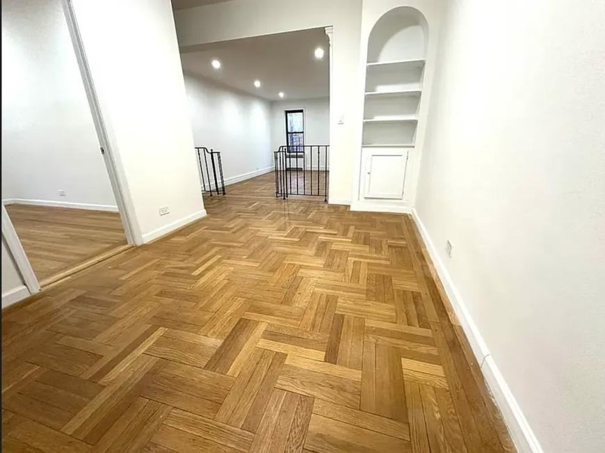 675 Walton Ave - Photo 4 of 8