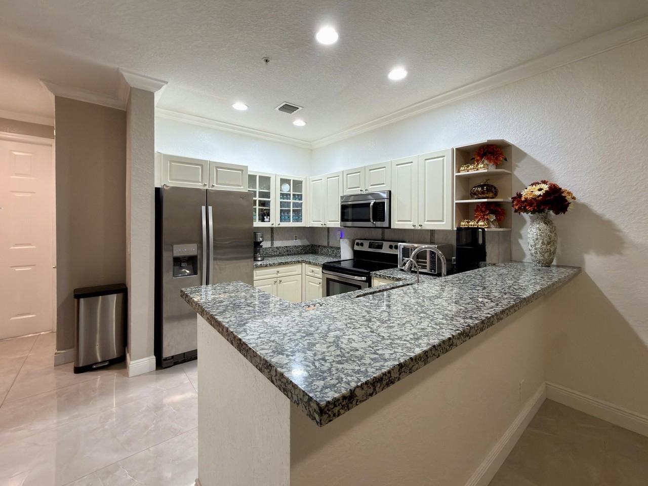 1431 Nw 36th Way - Photo 7 of 31