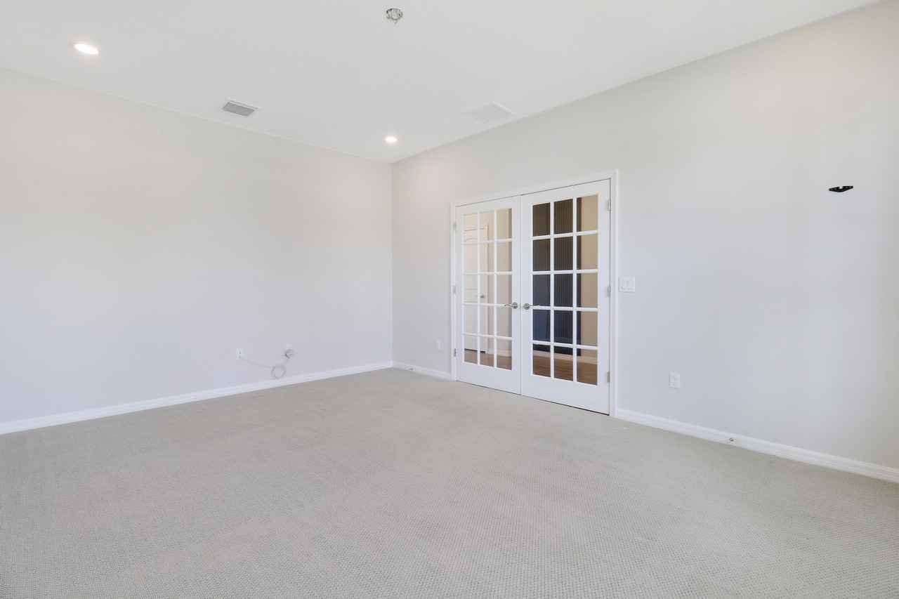 12545 Sw Gray Fox Ln - Photo 7 of 34