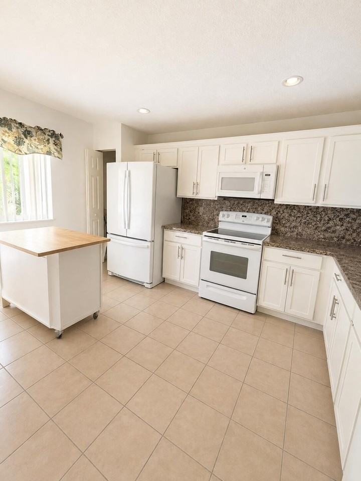 6091 Sugar Loaf Ln - Photo 4 of 12