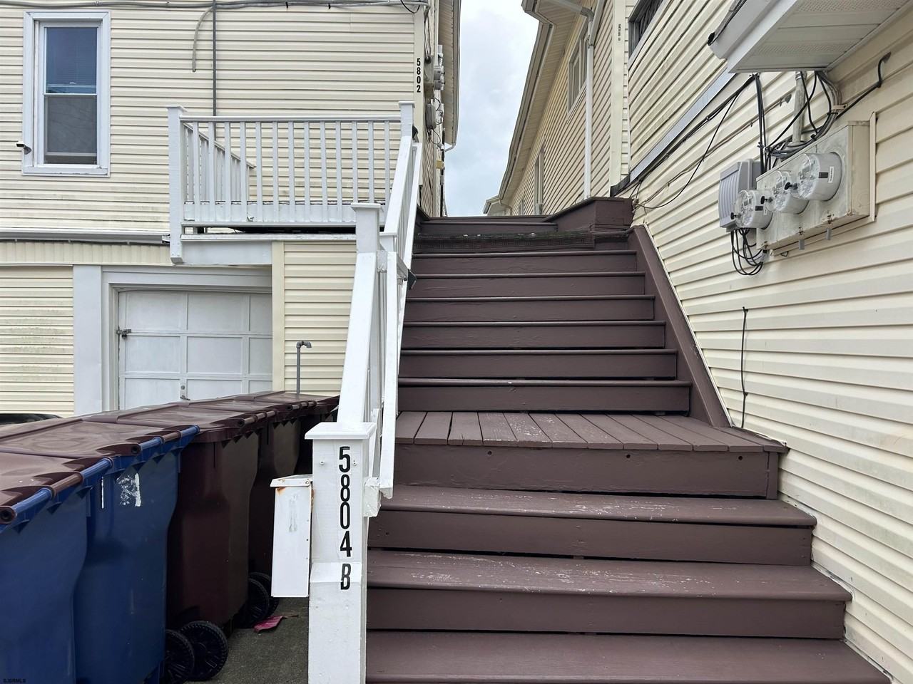 5802 Edgewater Ave - Photo 2 of 13
