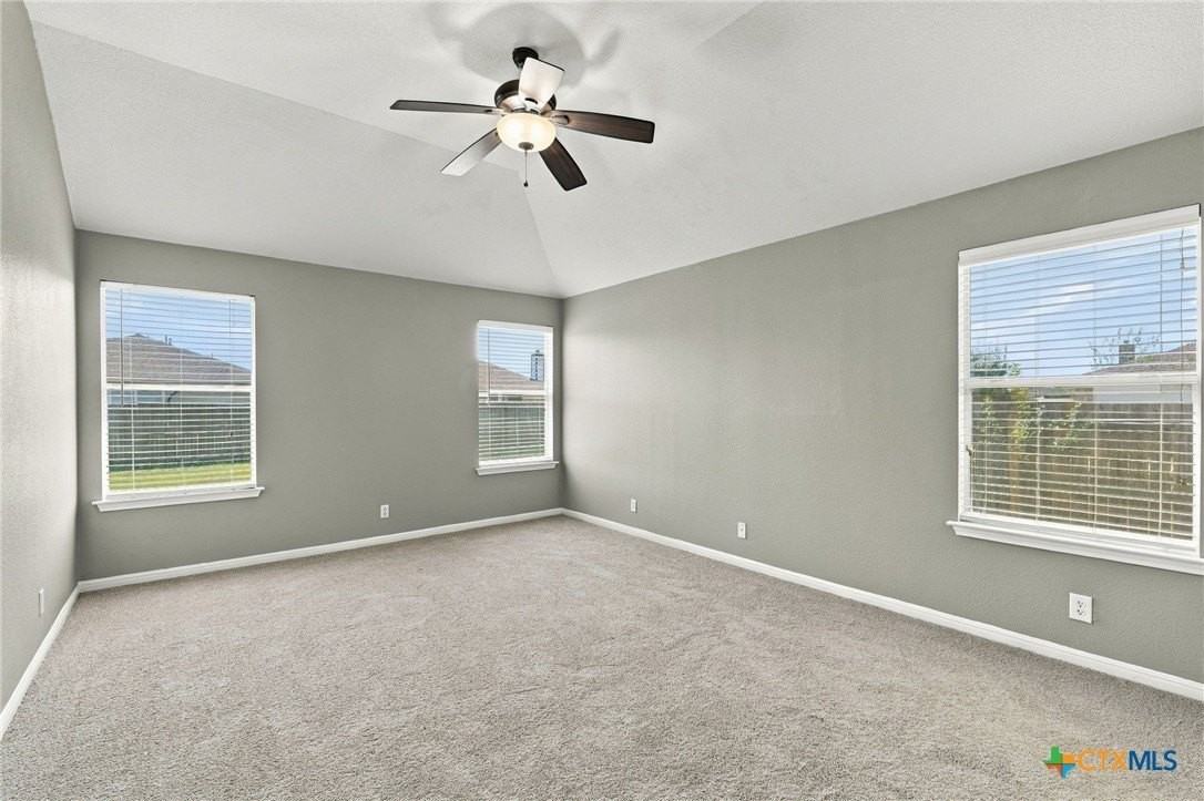 100 Lightfoot Ct - Photo 7 of 17