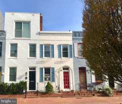 915 Hughes Mews Nw - Photo 1 of 1