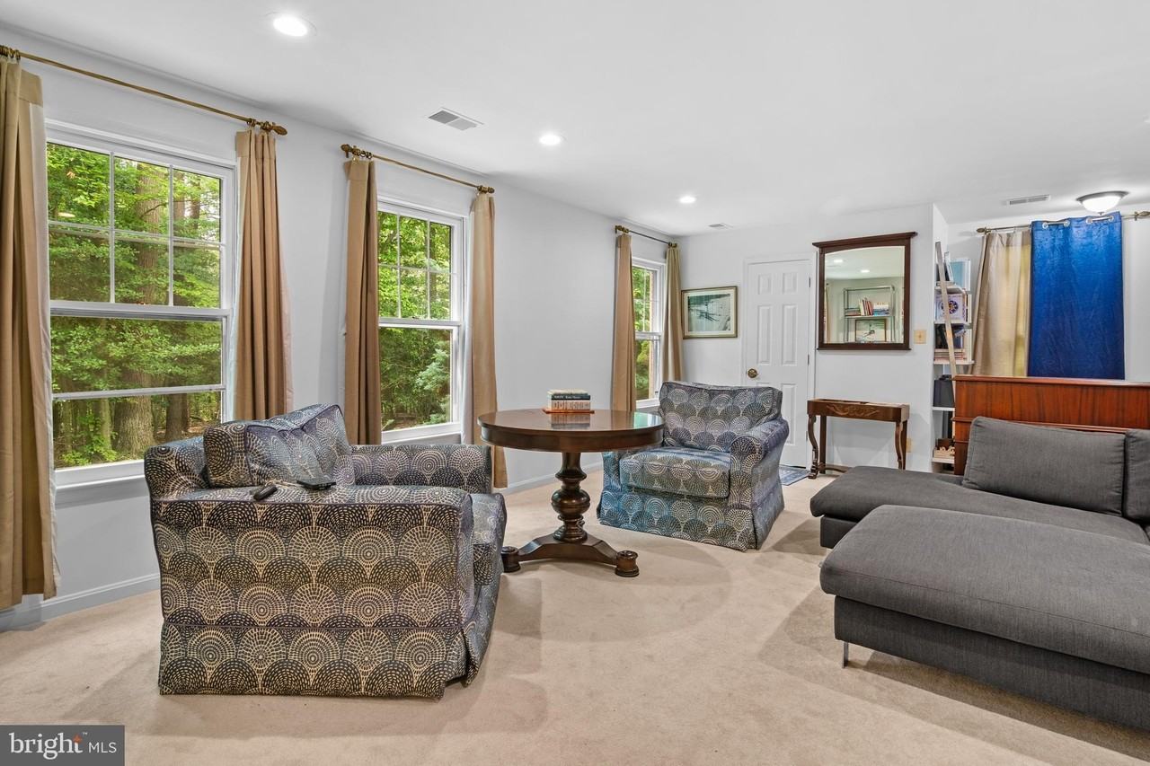 2557 Jigger Way - Photo 2 of 50