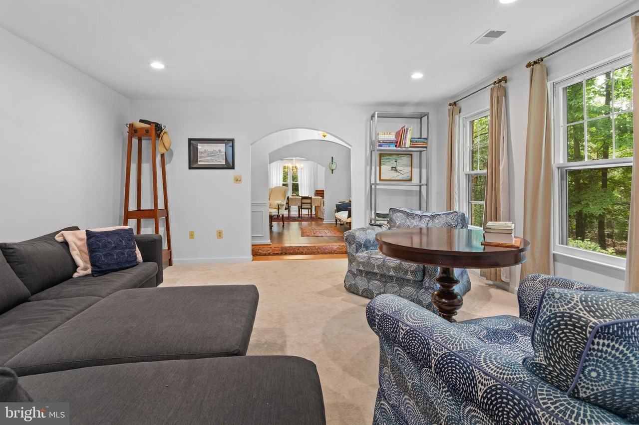 2557 Jigger Way - Photo 4 of 50