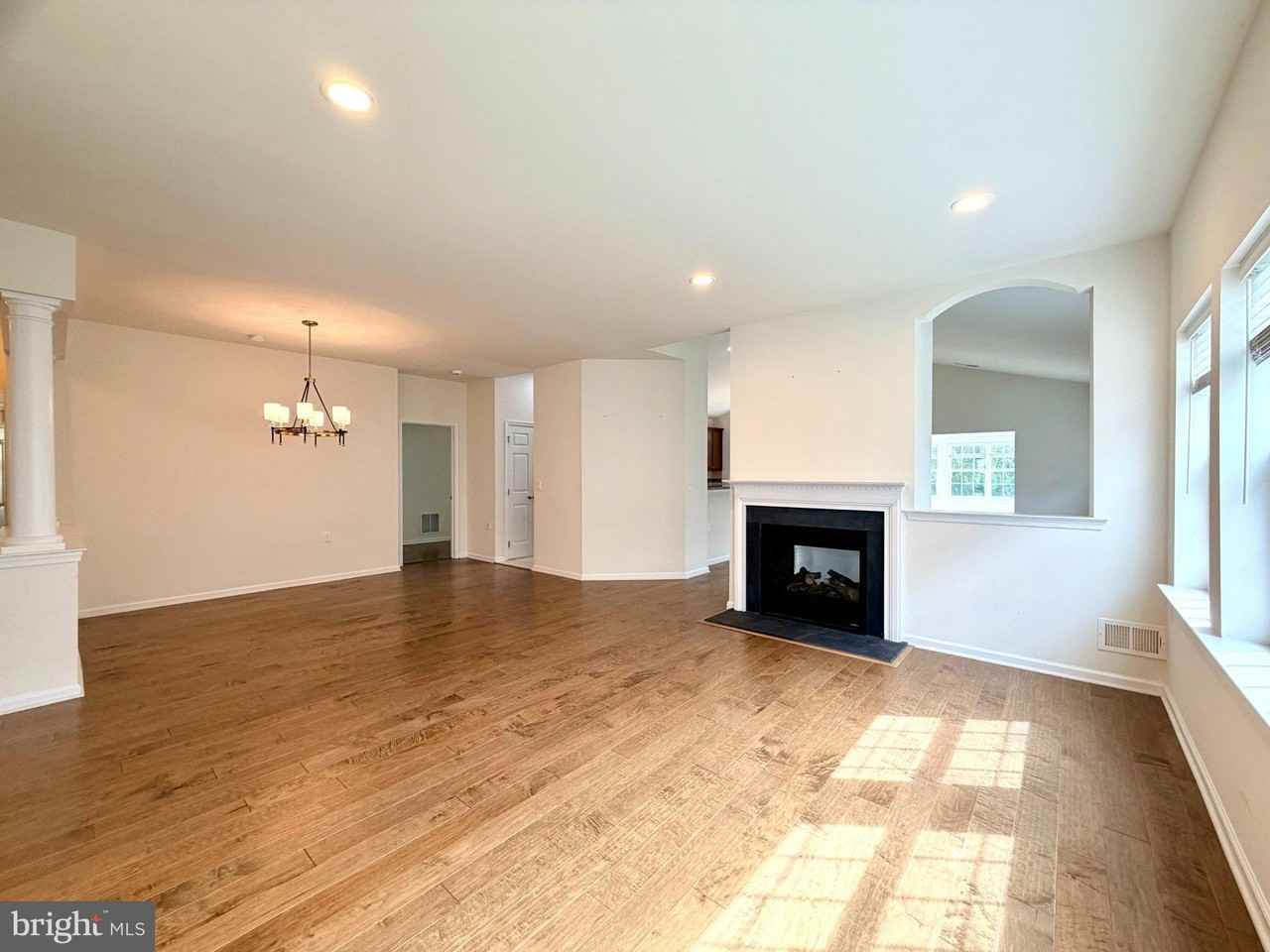 37 Murano Dr - Photo 4 of 27