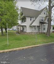 32 Crescent St #1 - Photo 1 of 1