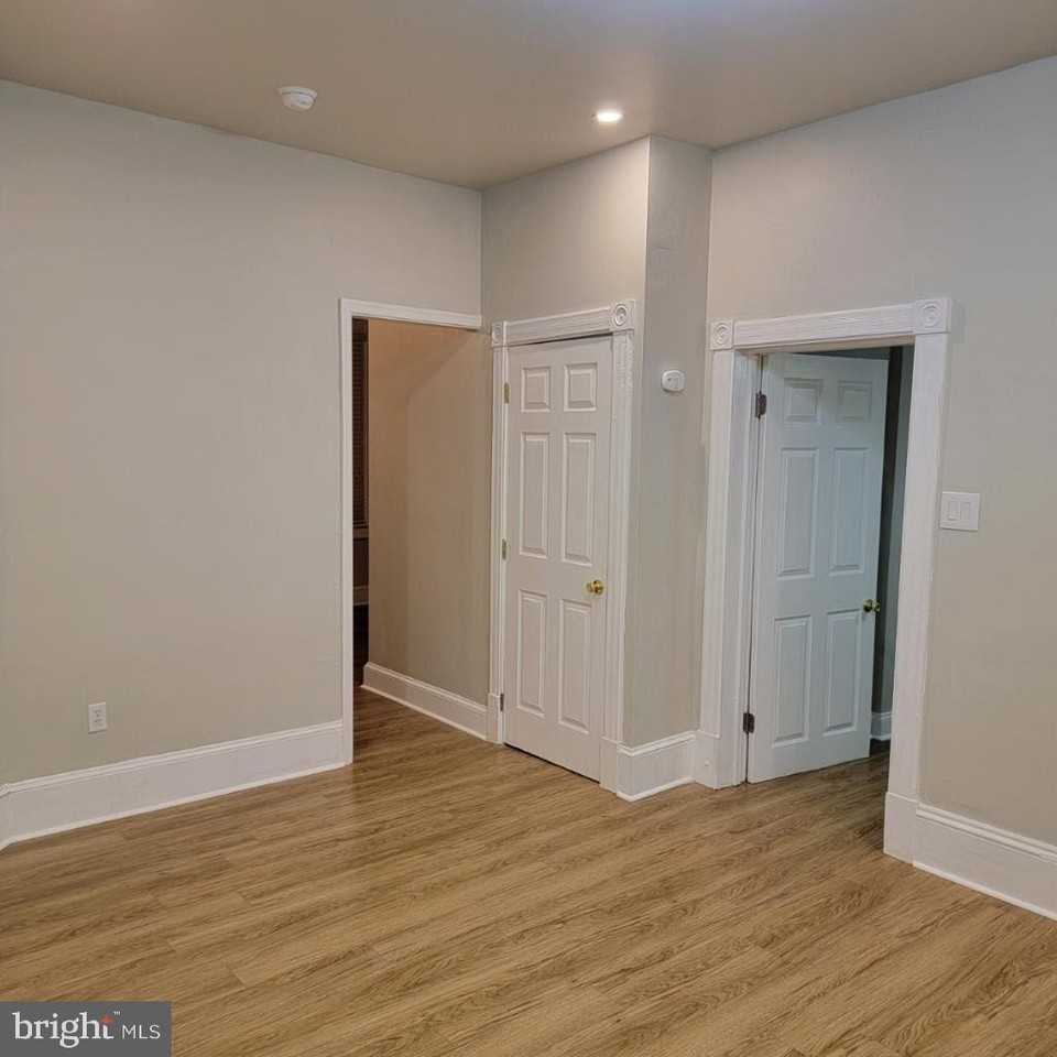 32 Crescent St #1 - Photo 7 of 9