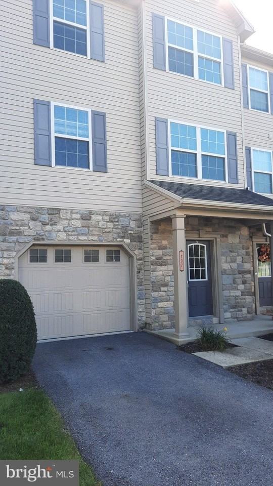 207 Antilles Ct - Photo 2 of 18
