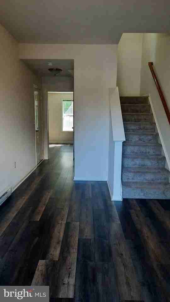 207 Antilles Ct - Photo 4 of 18