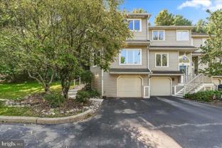 400 Wooded Way - Photo 1 of 1