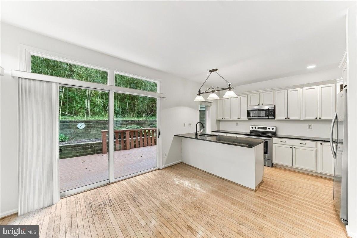 400 Wooded Way - Photo 6 of 26