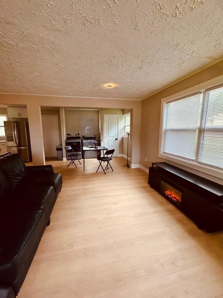 Huppel Ave - Photo 5 of 14