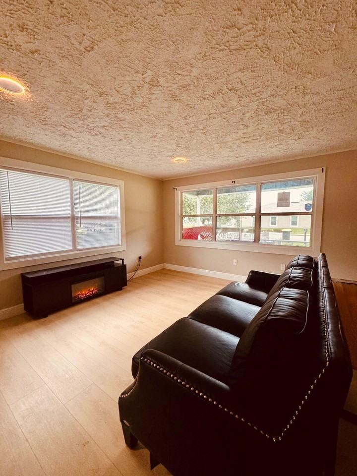 Huppel Ave - Photo 6 of 14