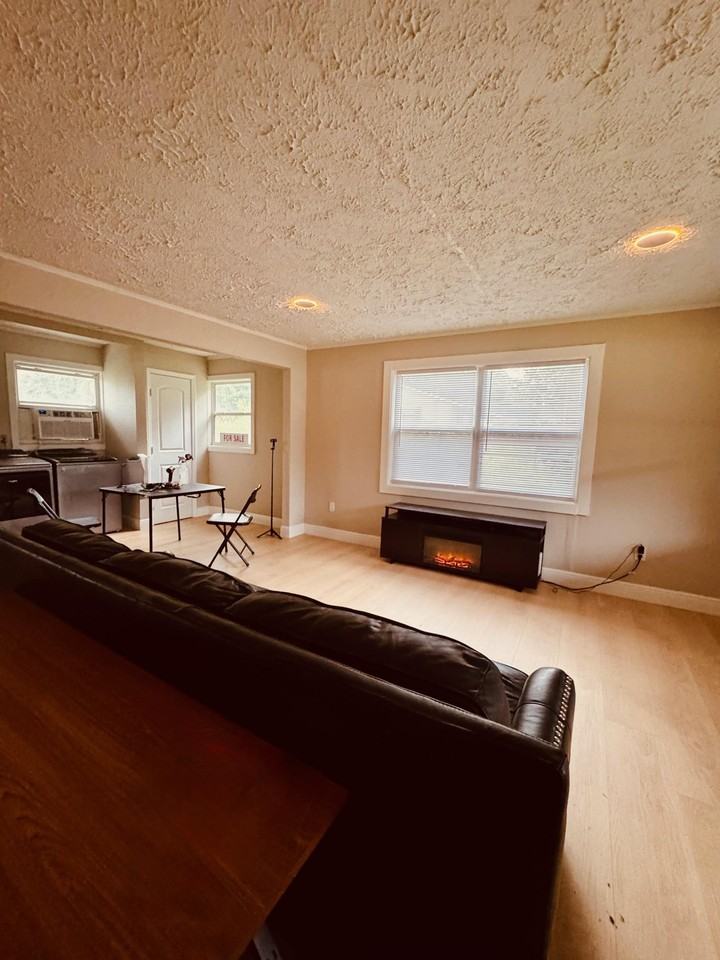 Huppel Ave - Photo 7 of 14