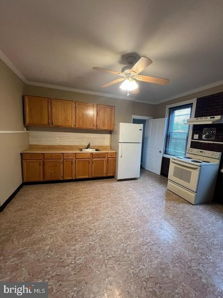 6615 Hegerman St - Photo 5 of 11