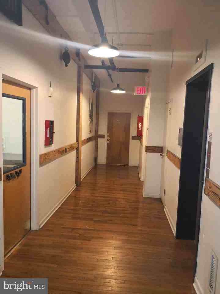 1020 Hamilton St #5 - Photo 4 of 20