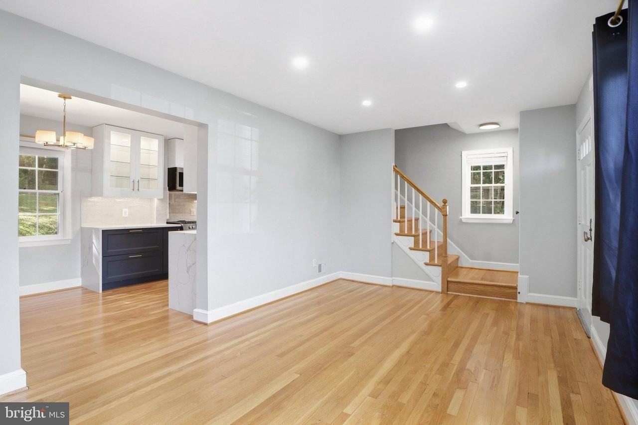 1216 S Columbus St - Photo 6 of 26