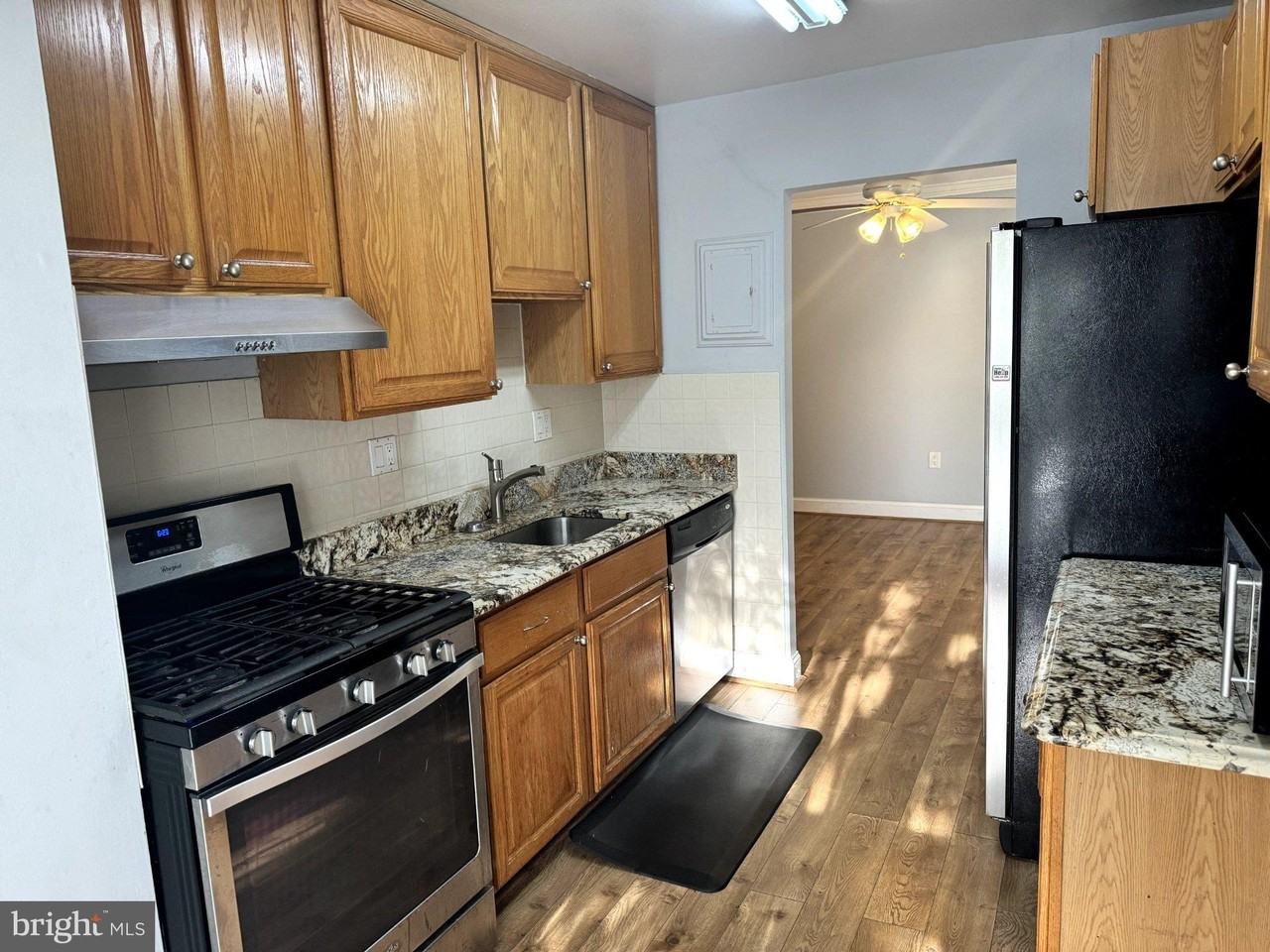 5600 Bloomfield Dr #203 - Photo 3 of 12