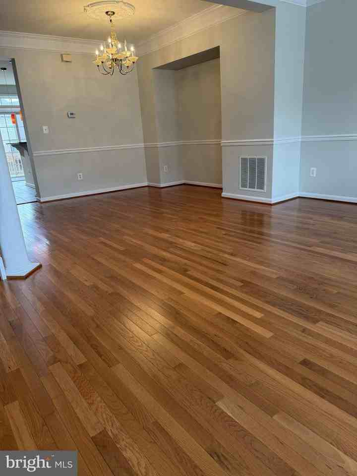 21958 Windy Oaks Sq - Photo 3 of 29