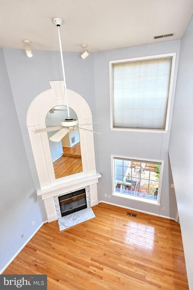21161 Crocus Ter - Photo 4 of 33